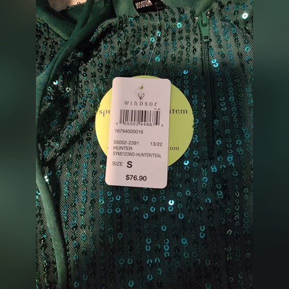 NWT Windsor Green Sequin Prom Gown Formal Dress High-Cut Side Slit, Floor-Length - Picture 2 of 13